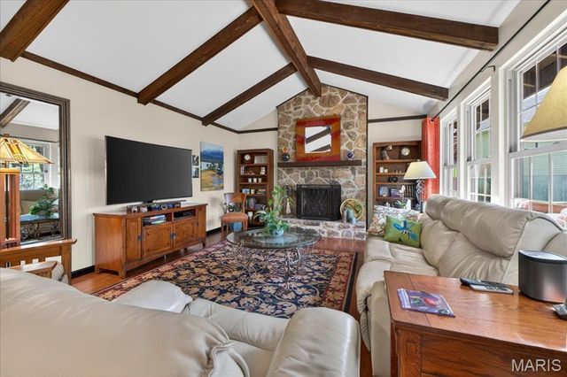 1517 Lingonberry Court, High Ridge, MO 63049