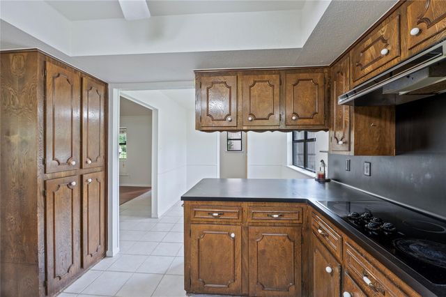 19 Mockingbird Lane, Dayton, TX 77535