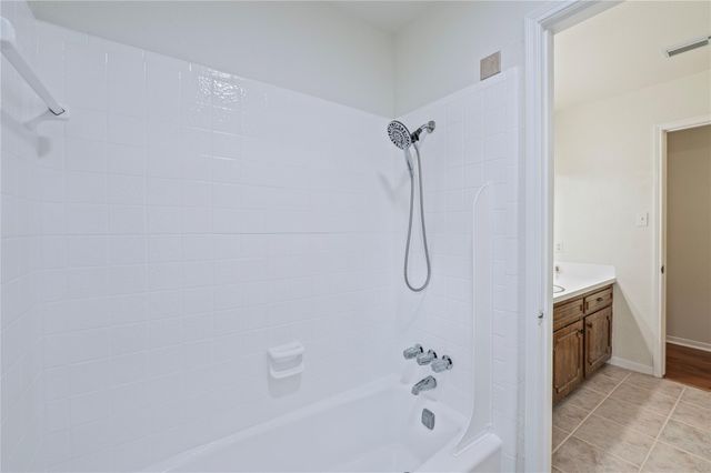 19 Mockingbird Lane, Dayton, TX 77535