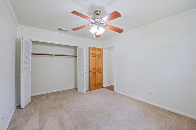 19 Mockingbird Lane, Dayton, TX 77535