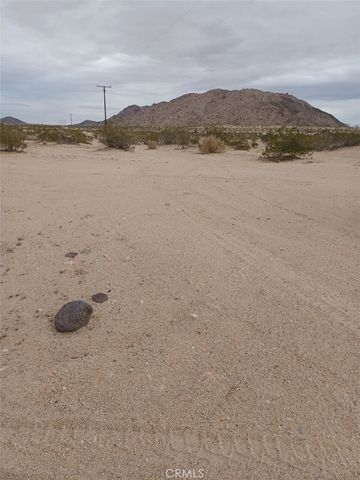 800 Bodick Road, Landers, CA 92285