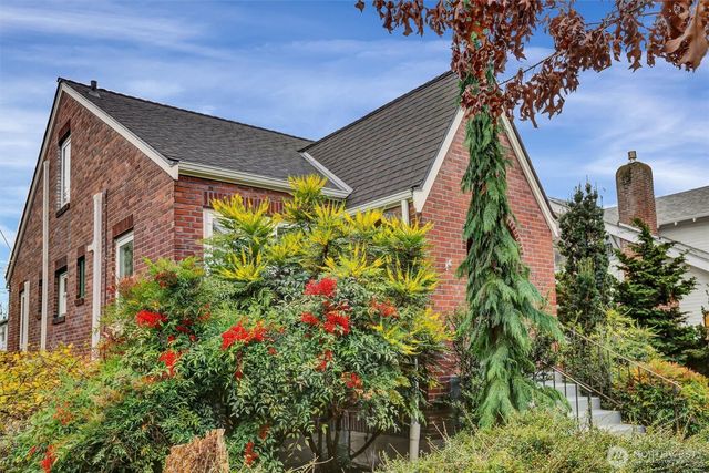 6616 Flora Avenue S, Seattle, WA 98108