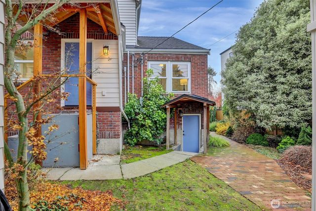 6616 Flora Avenue S, Seattle, WA 98108