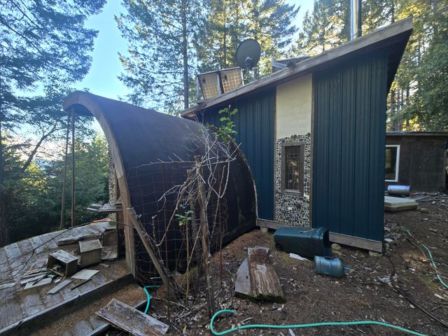 8750 Wilder Ridge Road, Ettersburg, CA 95542