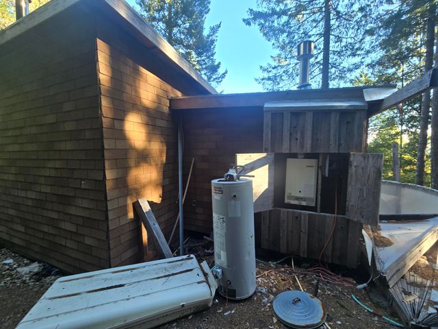 8750 Wilder Ridge Road, Ettersburg, CA 95542