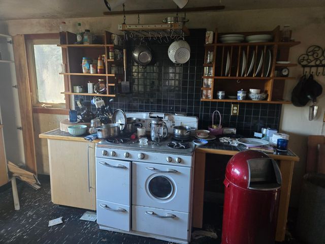 8750 Wilder Ridge Road, Ettersburg, CA 95542