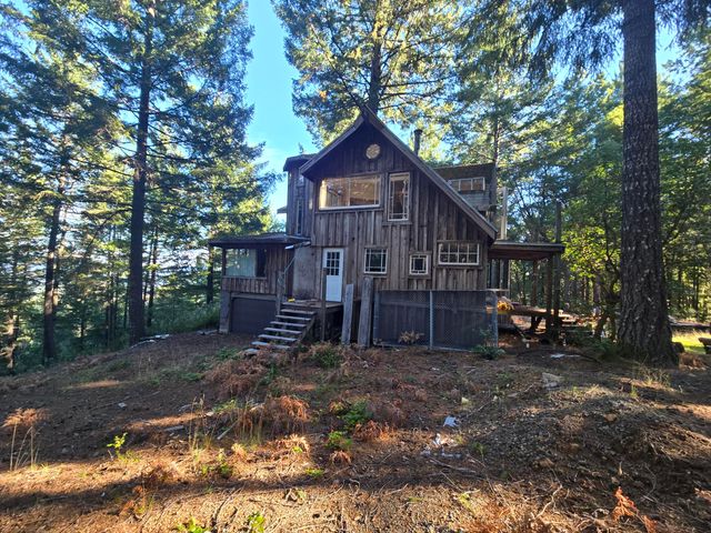 8750 Wilder Ridge Road, Ettersburg, CA 95542
