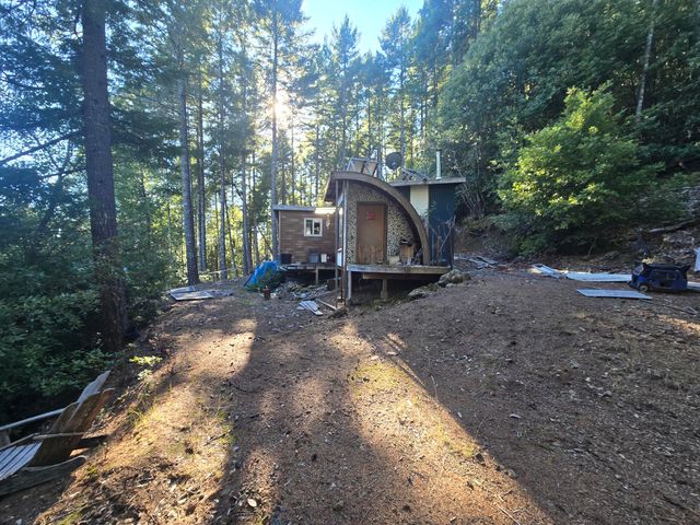 8750 Wilder Ridge Road, Ettersburg, CA 95542