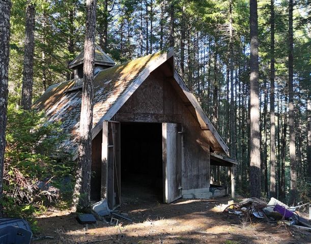 8750 Wilder Ridge Road, Ettersburg, CA 95542