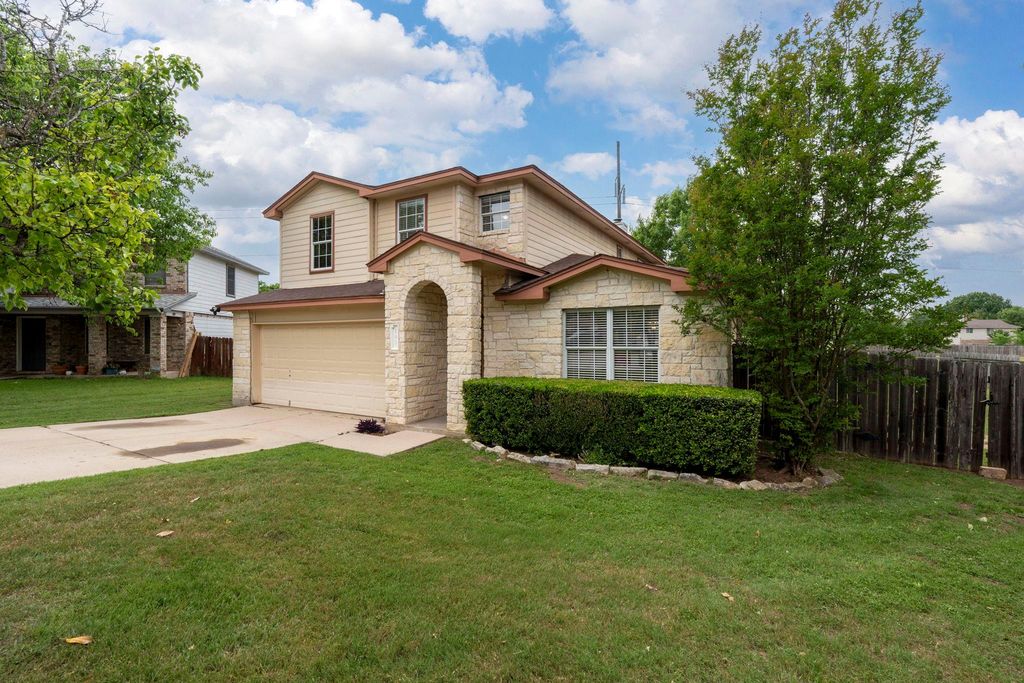 141 Sydneys WAY, Buda, TX 78610