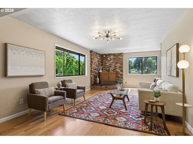 2833 Ne 89TH Ave, Portland, OR 97220
