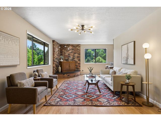 2833 Ne 89TH Ave, Portland, OR 97220