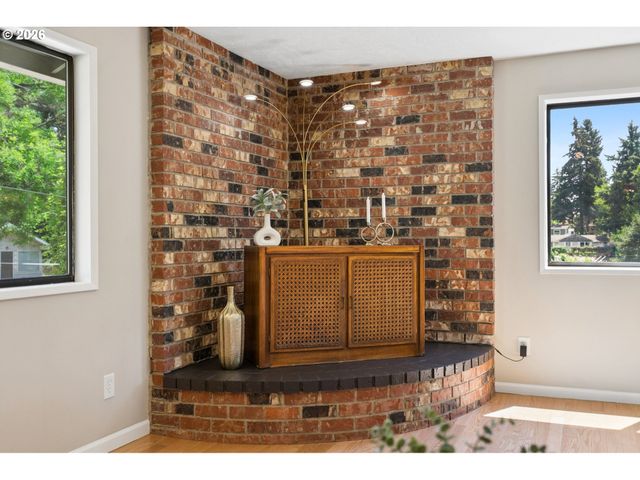 2833 Ne 89TH Ave, Portland, OR 97220