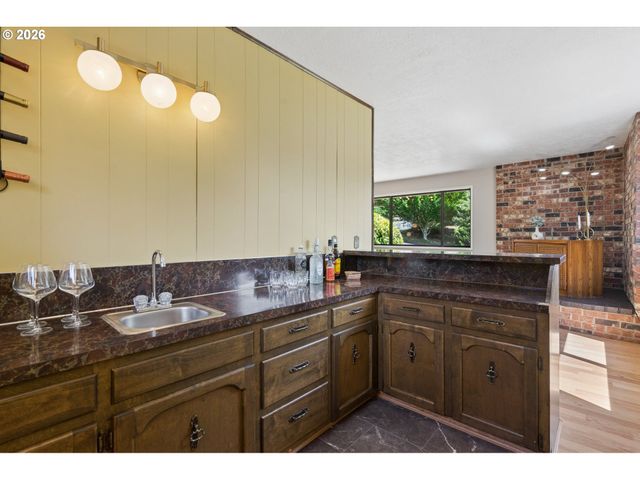 2833 Ne 89TH Ave, Portland, OR 97220