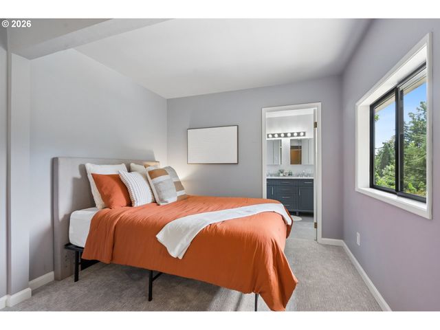 2833 Ne 89TH Ave, Portland, OR 97220