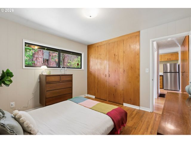 2833 Ne 89TH Ave, Portland, OR 97220