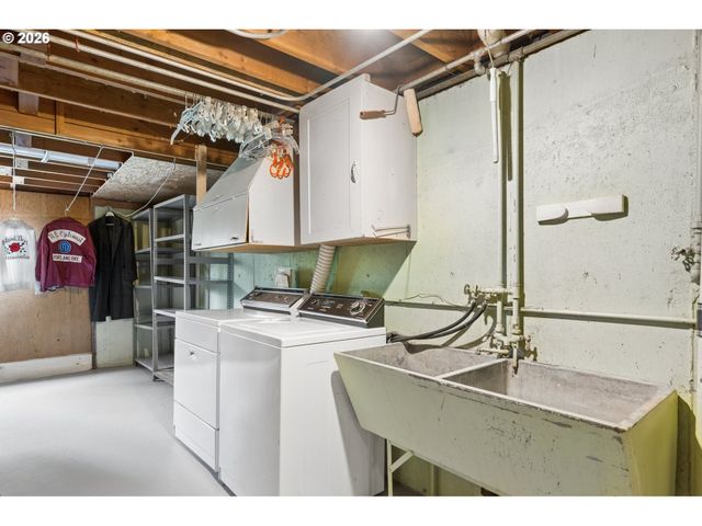 2833 Ne 89TH Ave, Portland, OR 97220