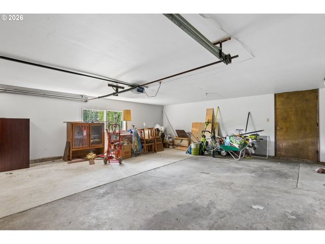 2833 Ne 89TH Ave, Portland, OR 97220