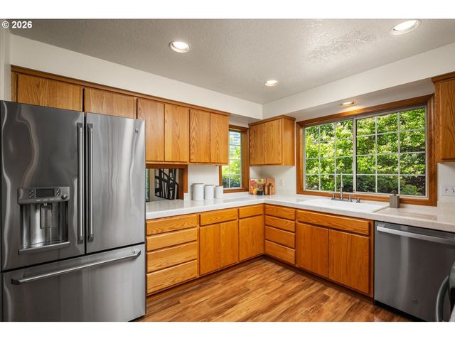 6768 Sw 167TH Pl, Beaverton, OR 97007