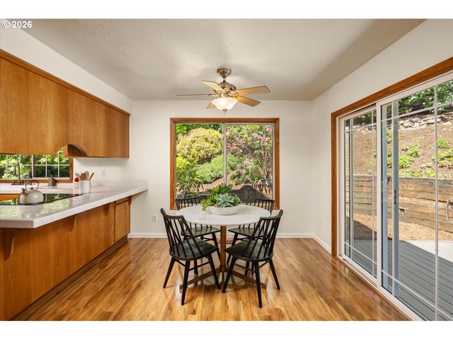 6768 Sw 167TH Pl, Beaverton, OR 97007