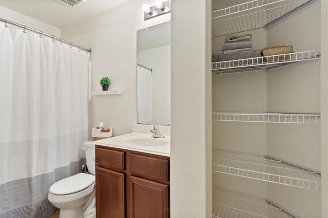 9438 Sky Blue Drive, Iowa Colony, TX 77583