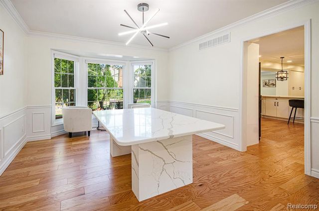 1609 Kilburn Road, Rochester Hills, MI 48306