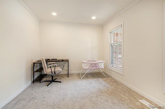 1609 Kilburn Road, Rochester Hills, MI 48306