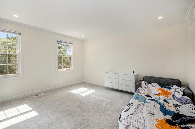 1609 Kilburn Road, Rochester Hills, MI 48306