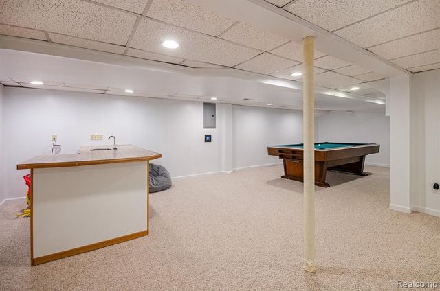 1609 Kilburn Road, Rochester Hills, MI 48306