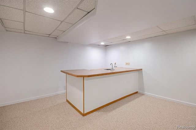 1609 Kilburn Road, Rochester Hills, MI 48306