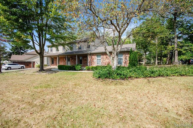 1609 Kilburn Road, Rochester Hills, MI 48306