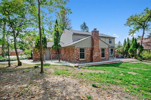 1609 Kilburn Road, Rochester Hills, MI 48306