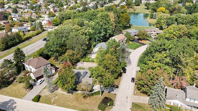 1609 Kilburn Road, Rochester Hills, MI 48306