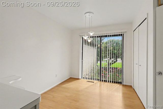 4190 Wabeek Lake Drive, Bloomfield Hills, MI 48302
