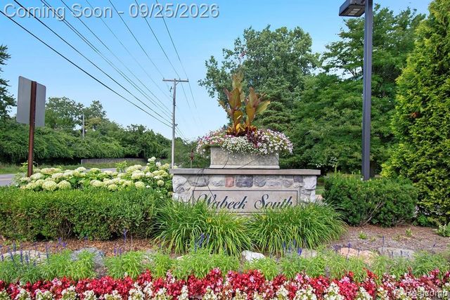 4190 Wabeek Lake Drive, Bloomfield Hills, MI 48302