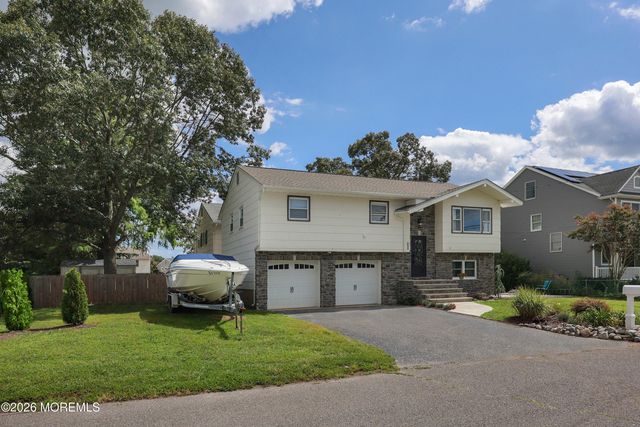 1500 Hyacinth Place, Point Pleasant, NJ 08742