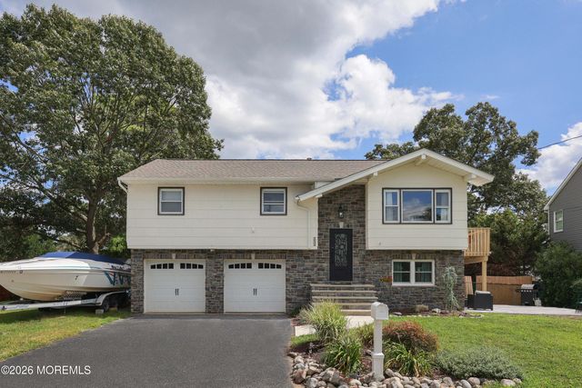 1500 Hyacinth Place, Point Pleasant, NJ 08742