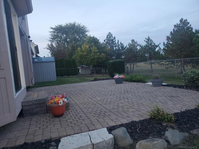 50262 Barrett Drive, Macomb Twp, MI 48044