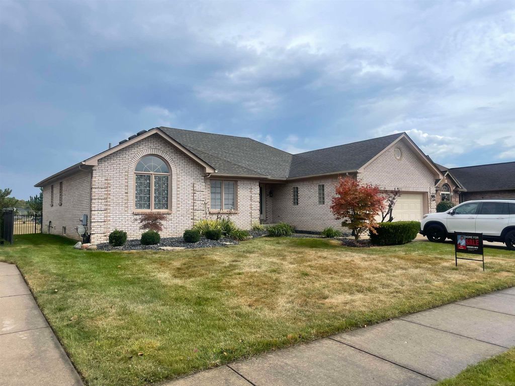 50262 Barrett Drive, Macomb Twp, MI 48044