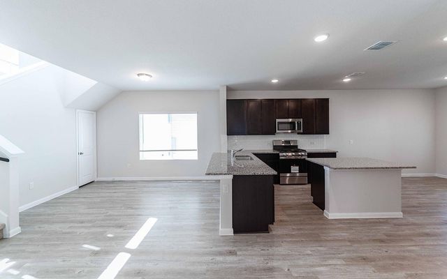 372 Kenai DR, Kyle, TX 78640