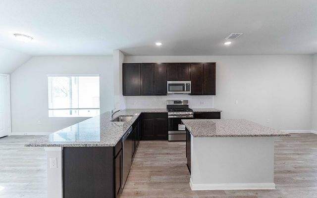372 Kenai DR, Kyle, TX 78640