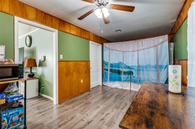 6209 Woodbine Drive, Fort Worth, TX 76112