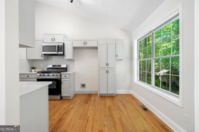 870 Long Branch Circle, Sugar Hill, GA 30518