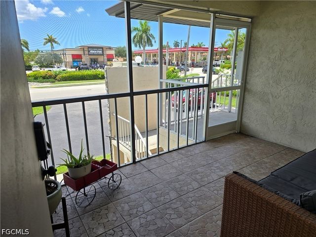 1617 SE 26th ST 202, Cape Coral, FL 33904