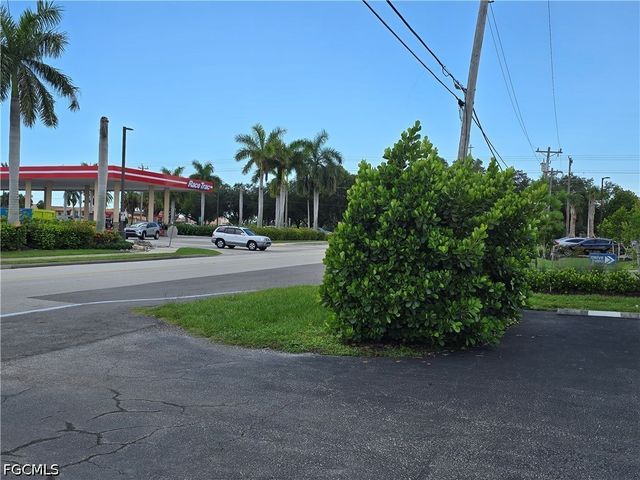 1617 SE 26th ST 202, Cape Coral, FL 33904