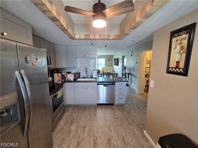 1617 SE 26th ST 202, Cape Coral, FL 33904