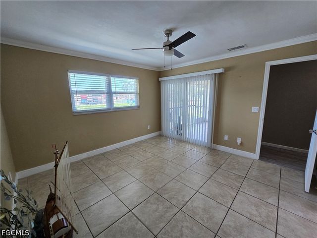1617 SE 26th ST 202, Cape Coral, FL 33904