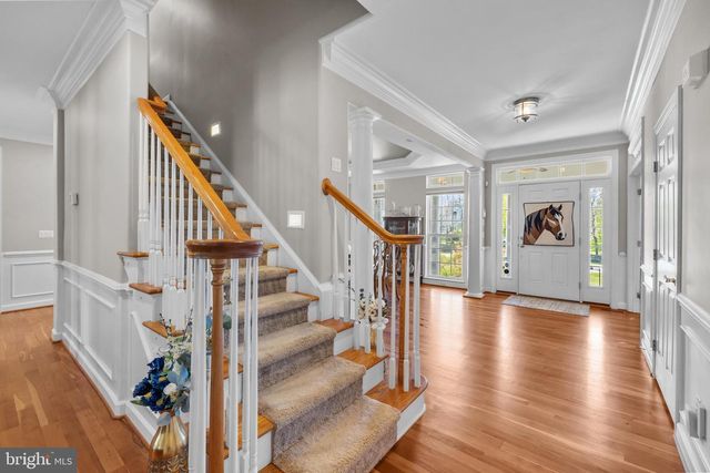 35987 BIRCH HOLLOW LN, Hillsboro, VA 20132