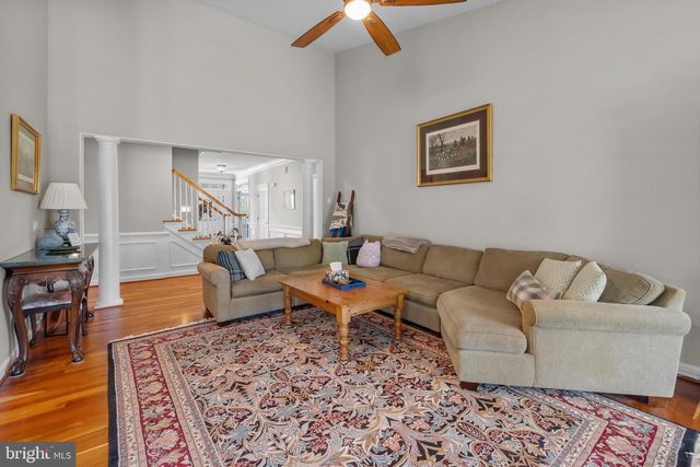 35987 BIRCH HOLLOW LN, Hillsboro, VA 20132