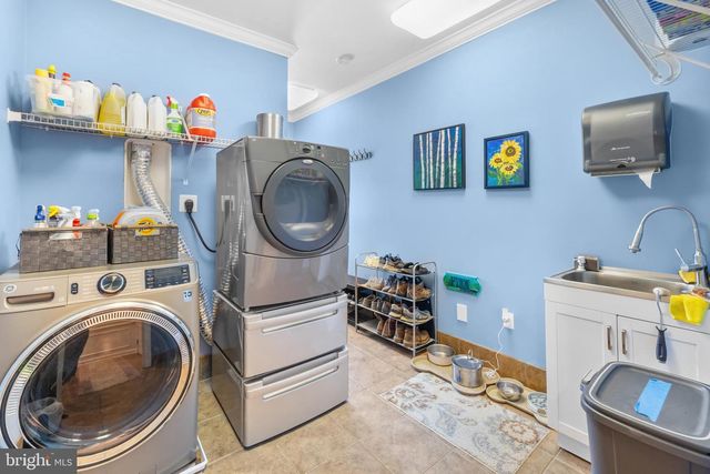 35987 BIRCH HOLLOW LN, Hillsboro, VA 20132
